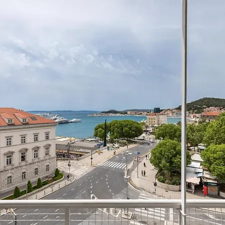 דירה 5th Floor Apartment- Harborview