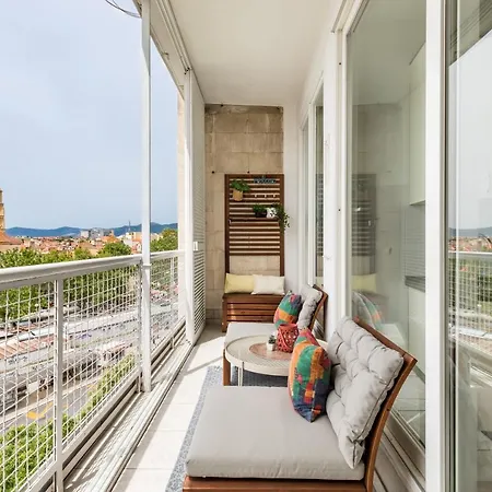 Appartamento 5th Floor Apartment- Harborview *