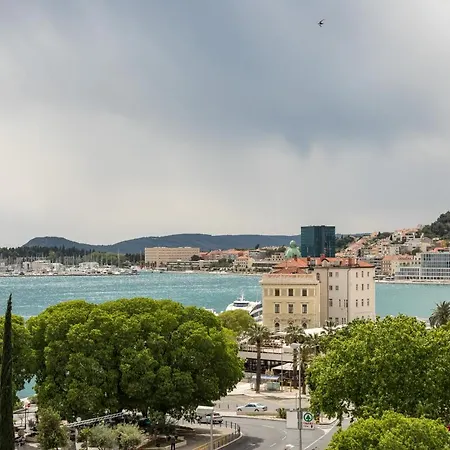 Lejlighed 5th Floor Apartment- Harborview *